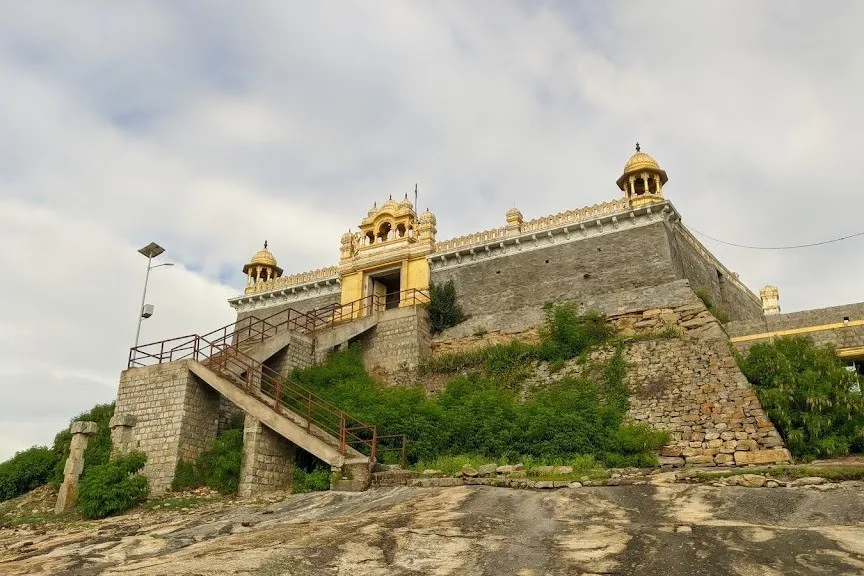 Kanakagiri Jain tirth 3 Kanakagiri Jain tirth Top view