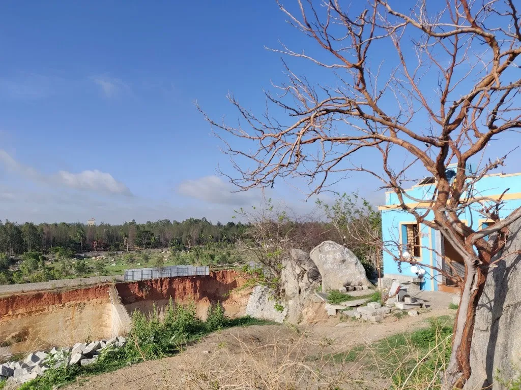 Sadahalli Quarry Temple 5 Sadahalli Quarry Temple view 2