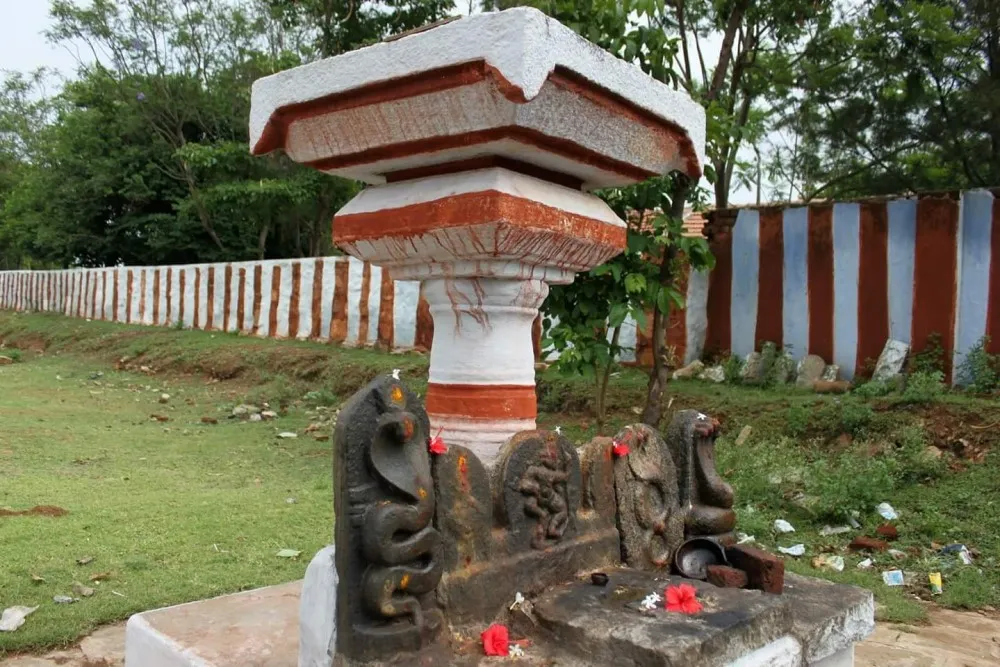 Terakanambi Ancient Shri Lakshmi Varadaraja Swamy Temple   7 Terakanambi Ancient Shri Lakshmi Varadaraja Swamy Temple 2