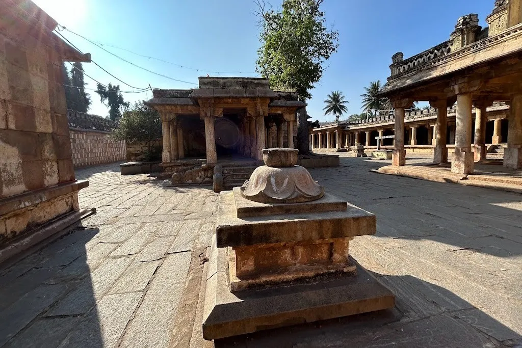 Ancient Hoysala Shri Parthasarathi (Gopalakrishna) Swamy Temple 4 Ancient Hoysala Shri Parthasarathi Gopalakrishna Swamy Temple mandya