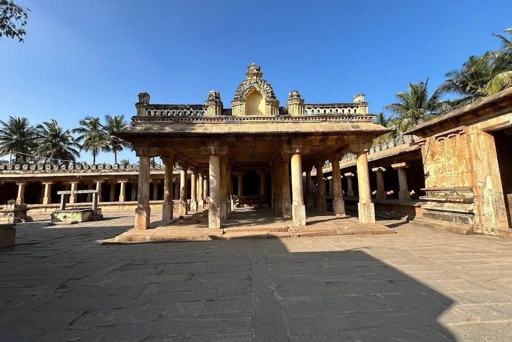 Ancient Hoysala Shri Parthasarathi (Gopalakrishna) Swamy Temple 2 Ancient Hoysala Shri Parthasarathi Gopalakrishna Swamy Temple