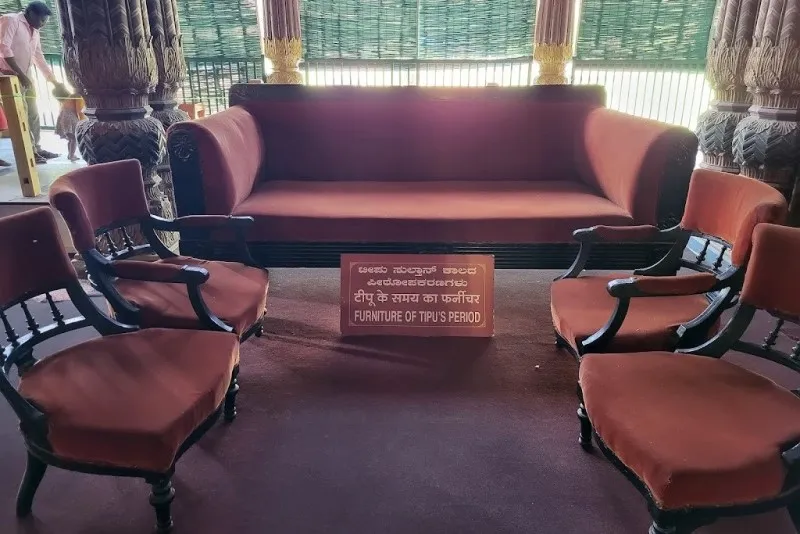 Daria Daulat Bagh | Tippu sultan summer palace & Museum 3 Daria Daulat Bagh Tippu used Benches