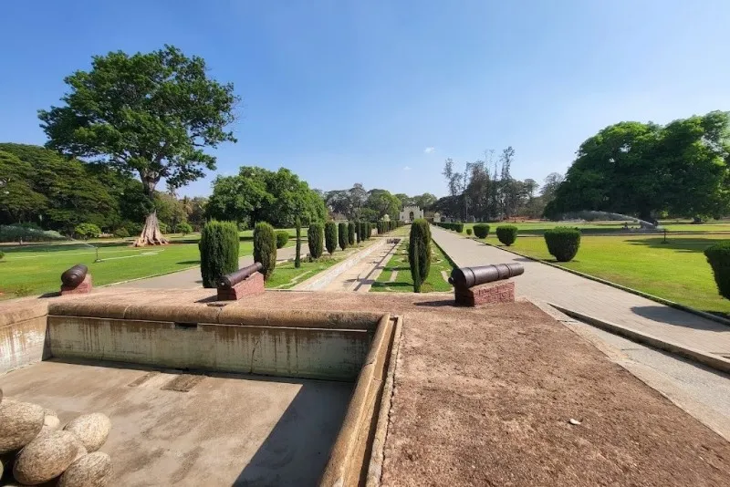 Daria Daulat Bagh | Tippu sultan summer palace & Museum 9 Daria Daulat Bagh photo