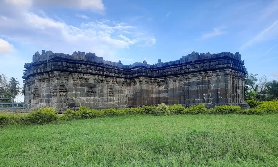 Manikeshwara Temple Lakkundi Gadag