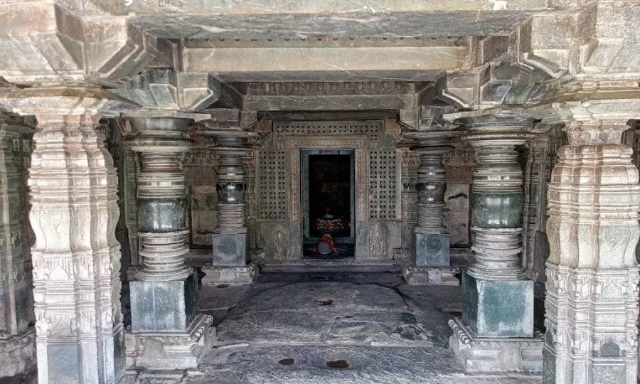 Manikeshwara Temple Lakkundi Photo