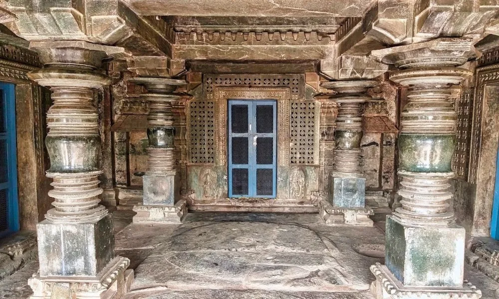 Manikeshwara Temple Lakkundi View