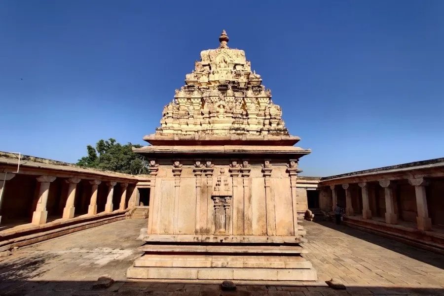 Nambi Narayana Temple Thondanur (Keretonnur) 4 Nambi Narayana Temple Thondanur photo