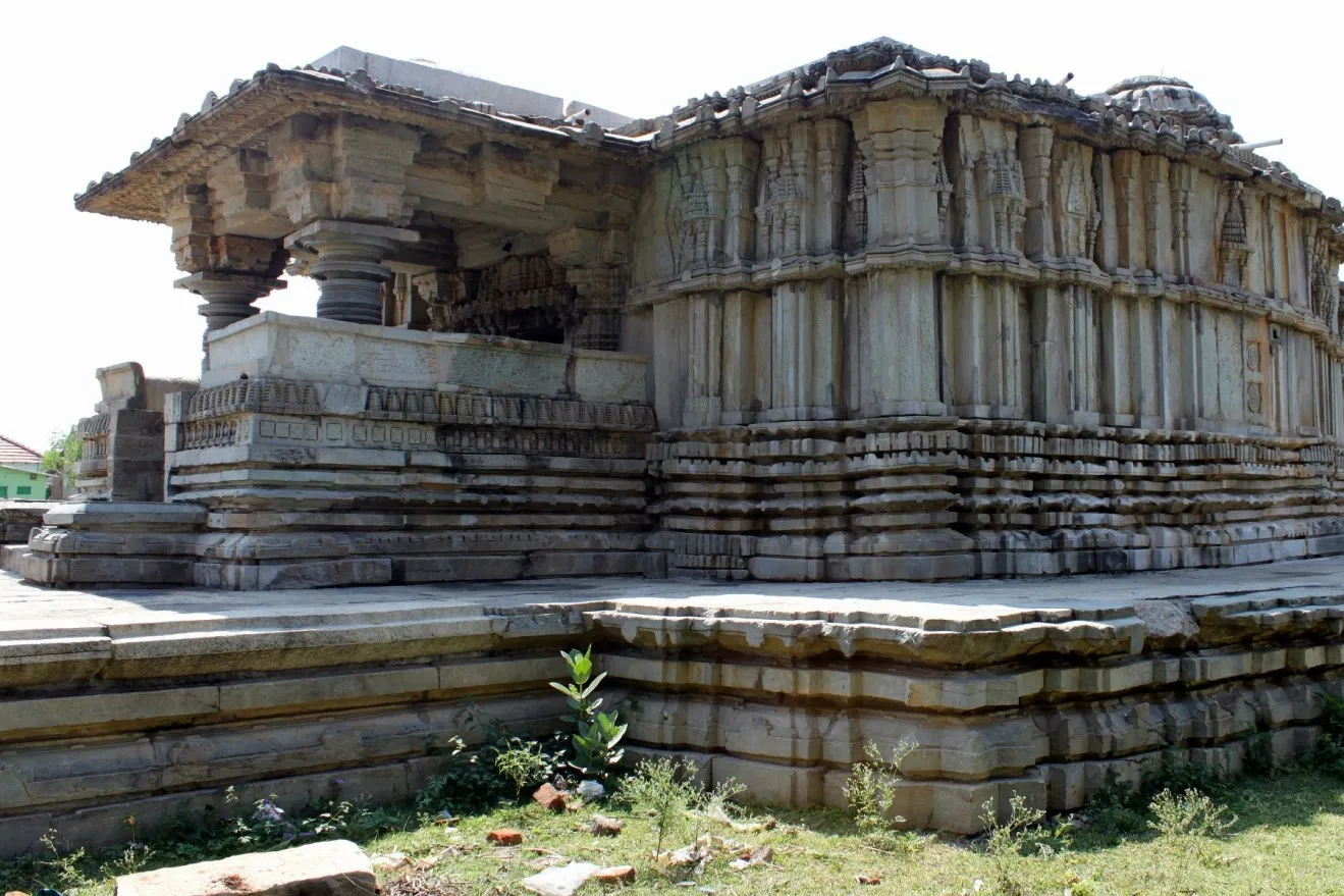 Ancient Hoysala Shri Kashi Vishwanath Temple Hosbudanur 2 Shri Kashi Vishwanatha Temple Hosabudanuru 5 1