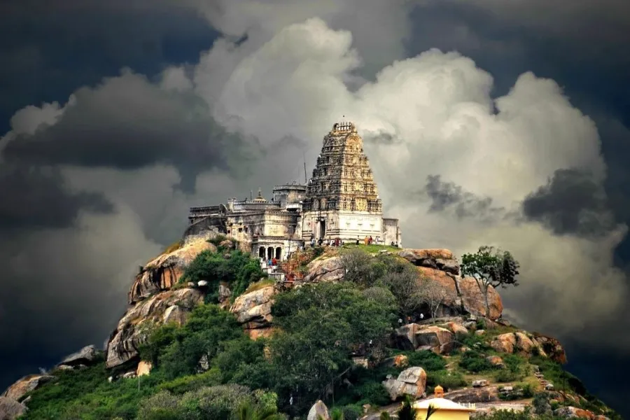 Yoganarasimha Swamy Temple Melukote 1 Sri Yoga Narasimha Temple Mandya 2