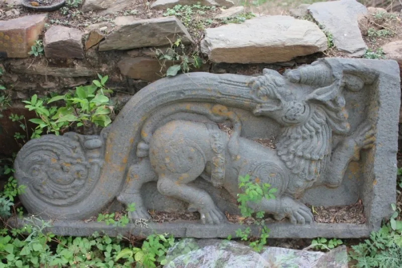Bankapur Fort and Bankapura Peacock Sanctuary 3 13 Bankapur Fort Garden Lion
