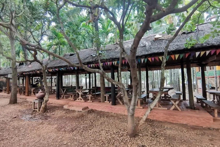 Agadi Thota 4 Agadi Thota Haveri photo 1