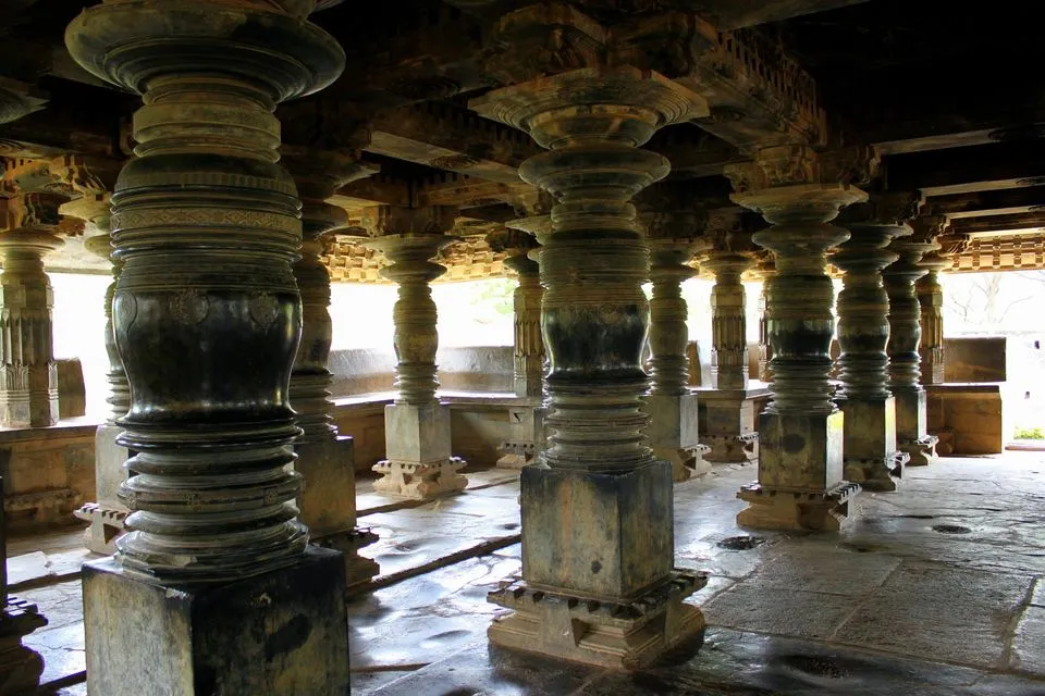Nagareshvara Temple 4 Nagareshvara Temple 60 Pillars