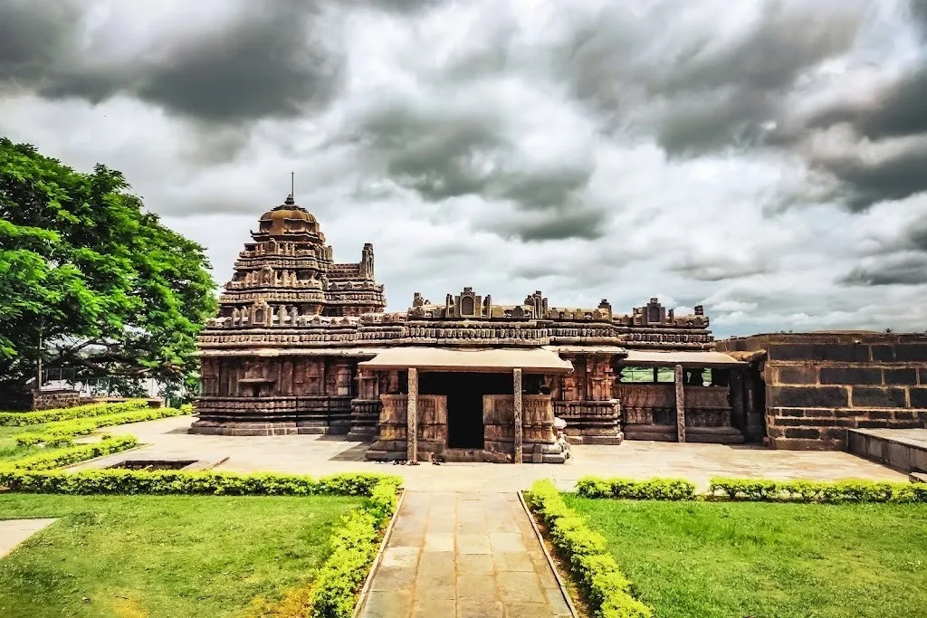 Mukteshwara Temple ChaudayyadanapuraMukteshwara Temple ChaudayyadanapuraMukteshwara Temple Chaudayyadanapura 1 mukteshwara temple haveri photo