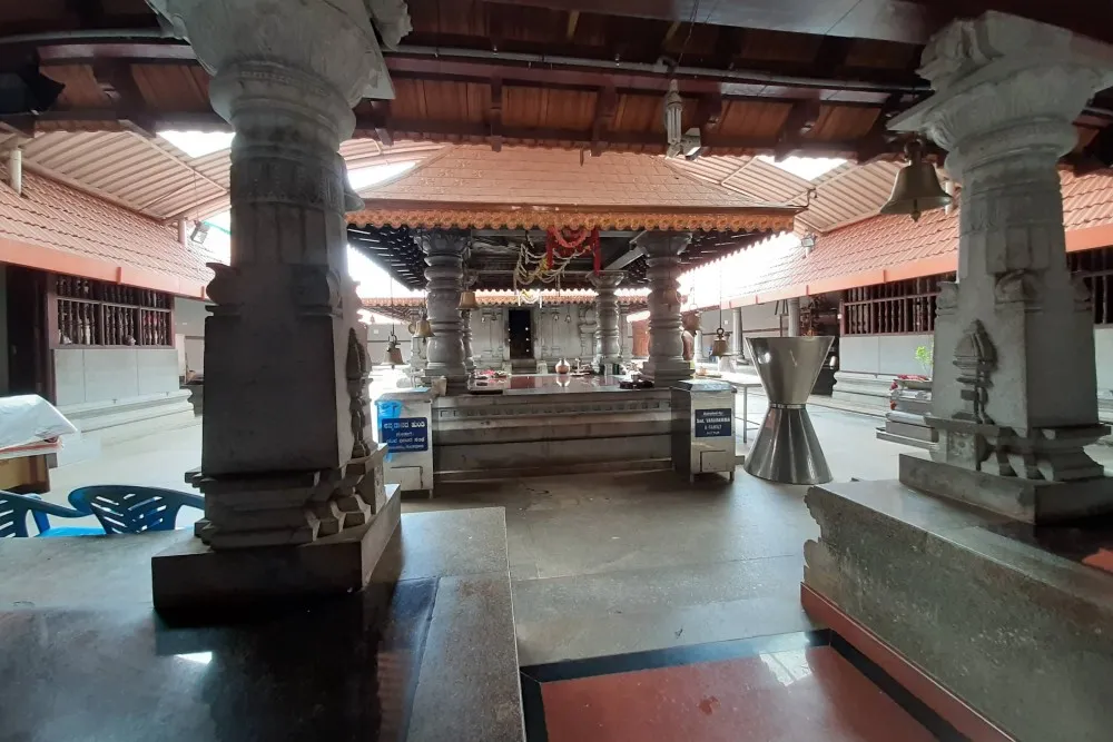 Bhagavathy Shri Durga Parameshwari Temple Inside