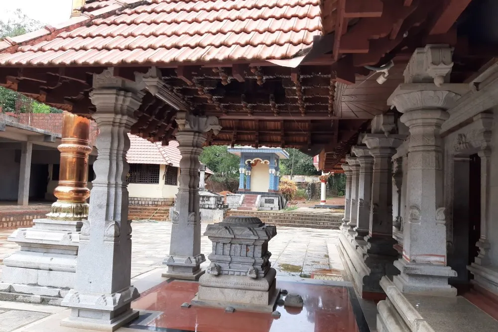 Bhagavathy Shri Durga Parameshwari Temple view