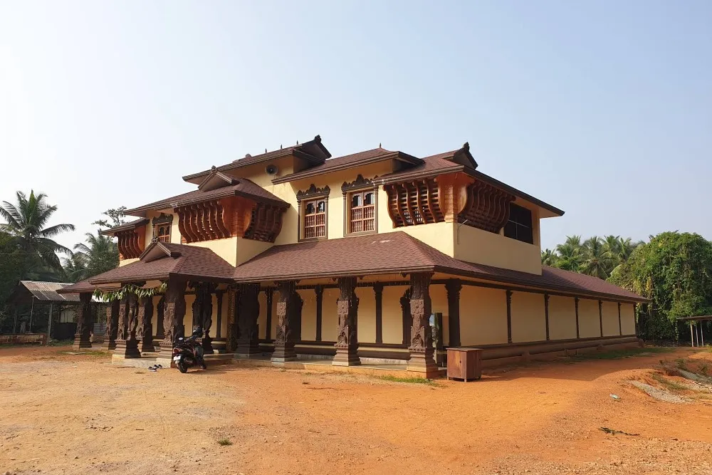 Shri Ananthasana Shri Lakshmi Ananthapadmanabha Temple Paniyadi view