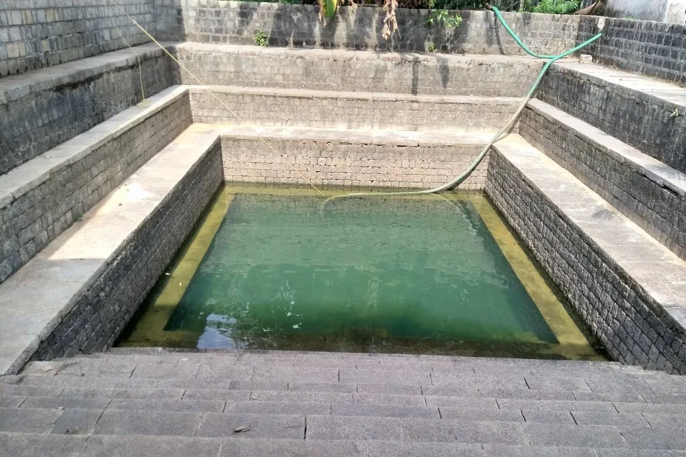 Sri Palimaru Matha pond kapu