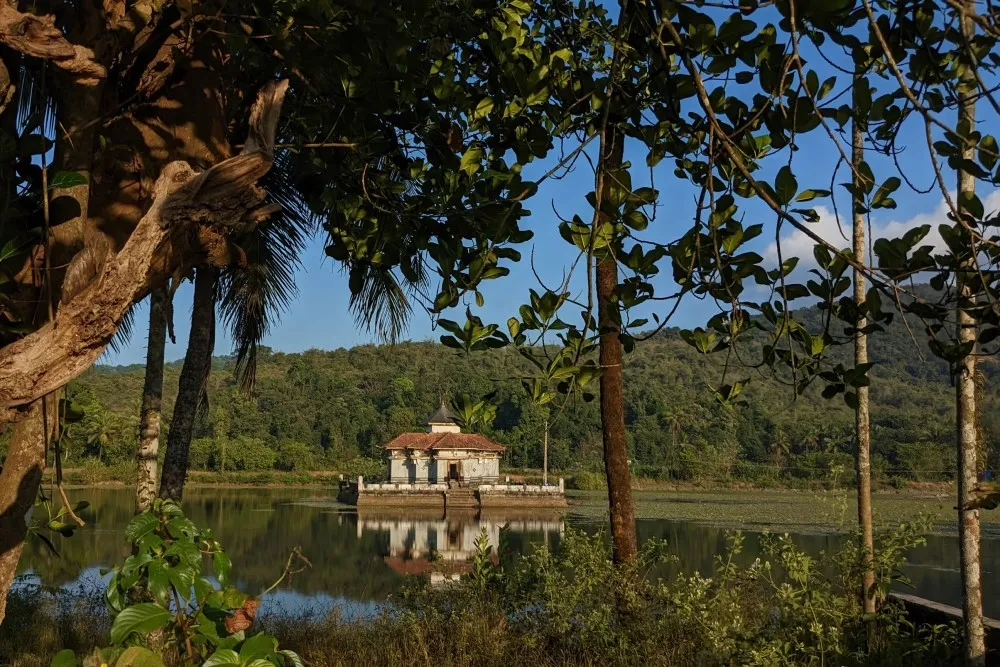Varanga Jain Temple Hebri