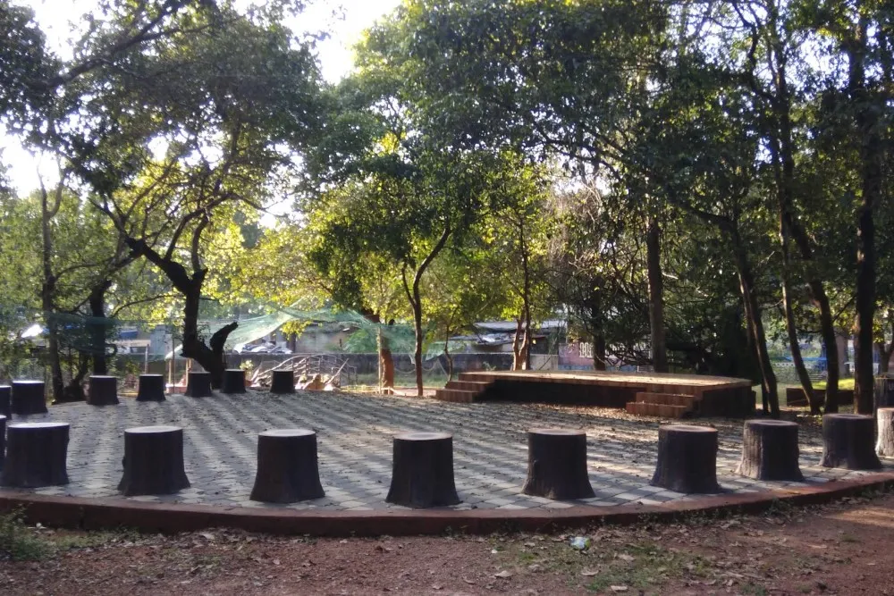 Salumarada Thimmakka Tree Park Hebri 5 salumarada thimmakka park hebri Gardern area